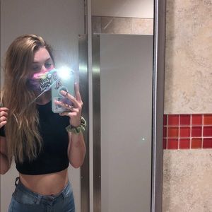 Meet your Posher, Alyssa